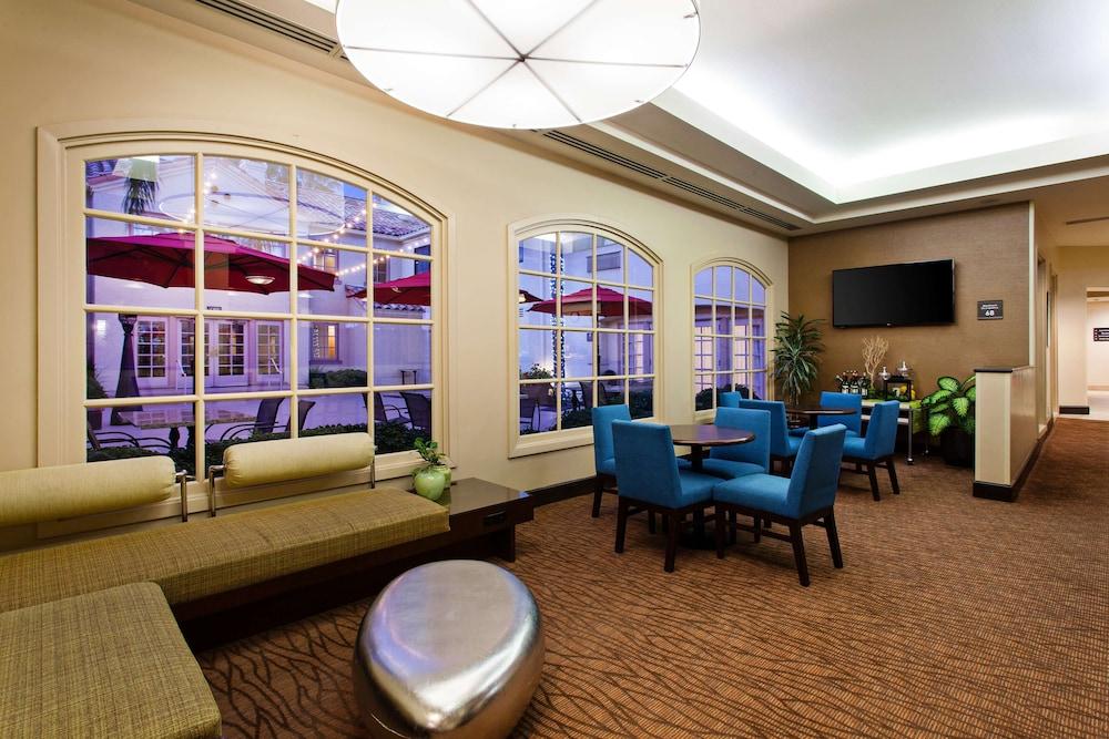 Hilton Garden Six Flags 3* Valencia