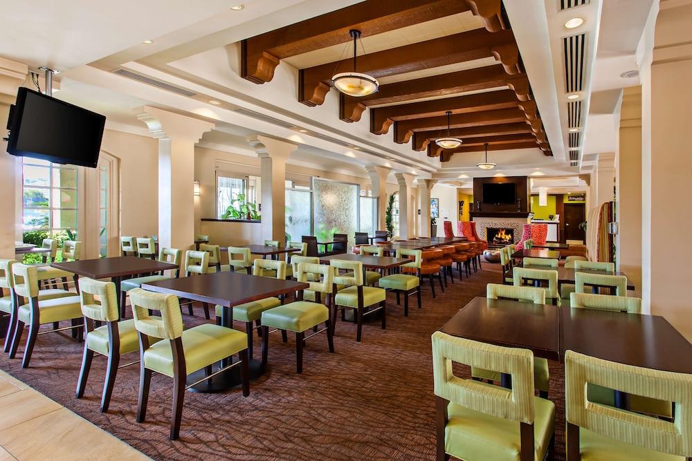 Hotel Hilton Garden Six Flags Valencia