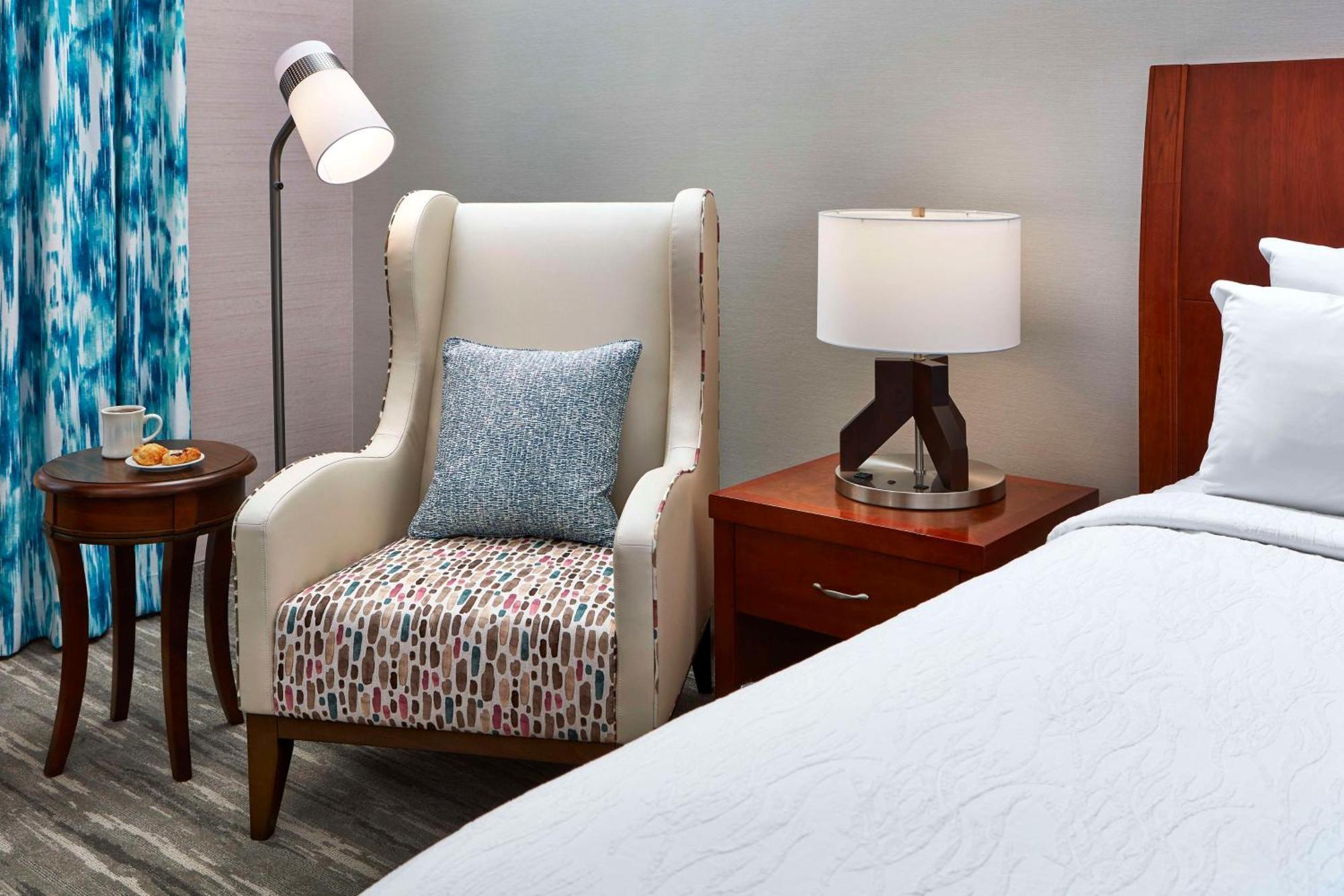 Hilton Garden Six Flags Hotel Valencia