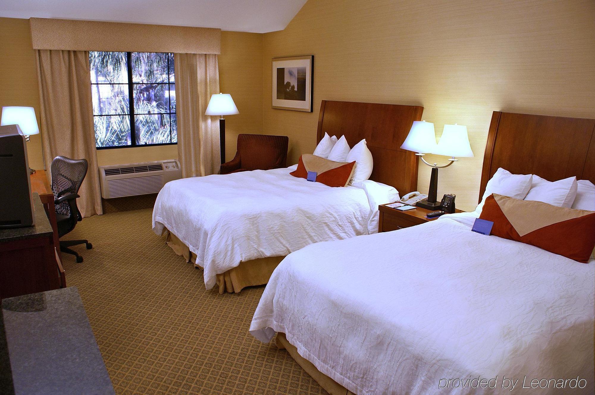 Hilton Garden Six Flags Valencia