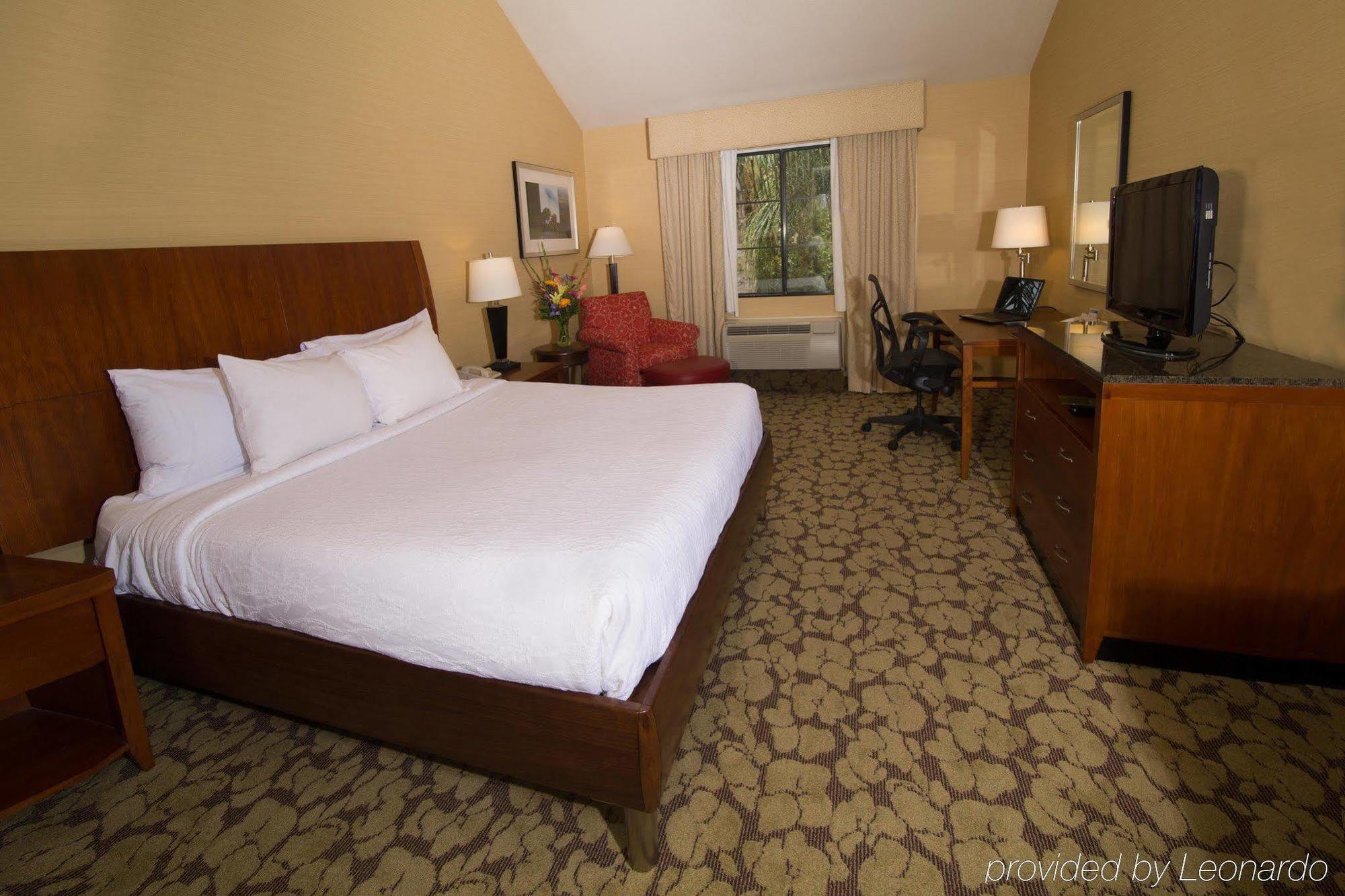 Hilton Garden Six Flags 3* Valencia